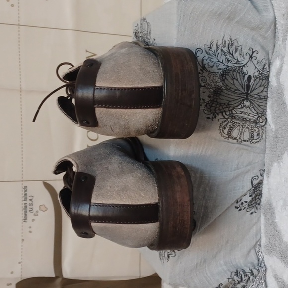 BACCO BUCCI ESTUDIO SIZE 10.  Men's Tan Suede Dress Shoes - Picture 8 of 10